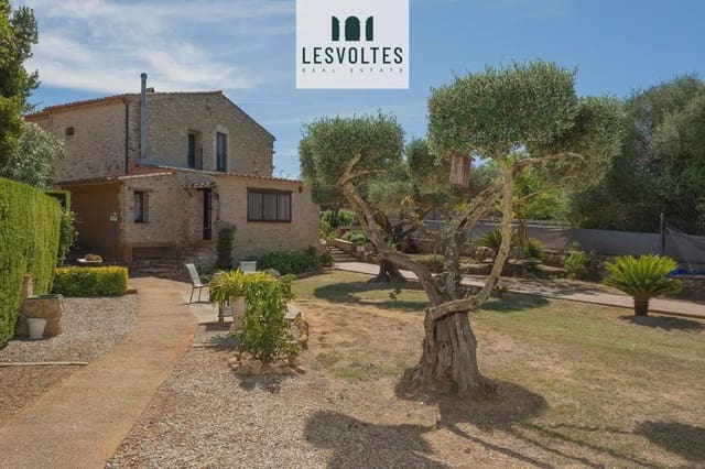 Finca/Casa Rural de 8 habitaciones en Begur en venta - 1.650.000 € (Ref: 10085224)