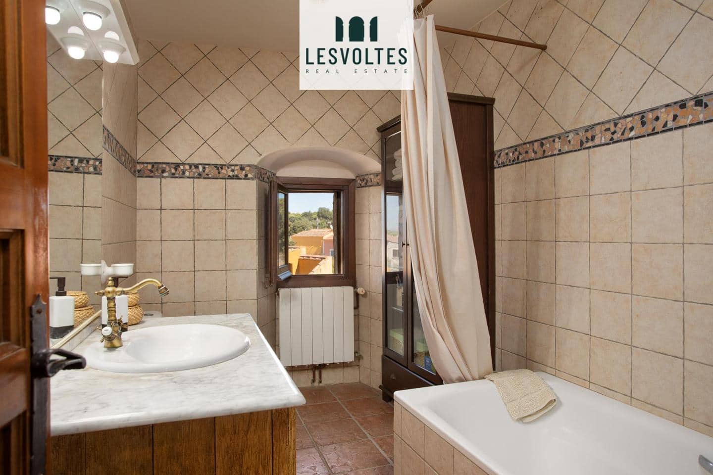 8 bedroom Villa for sale in Begur with garage - € 1,650,000 (Ref: 10085224)