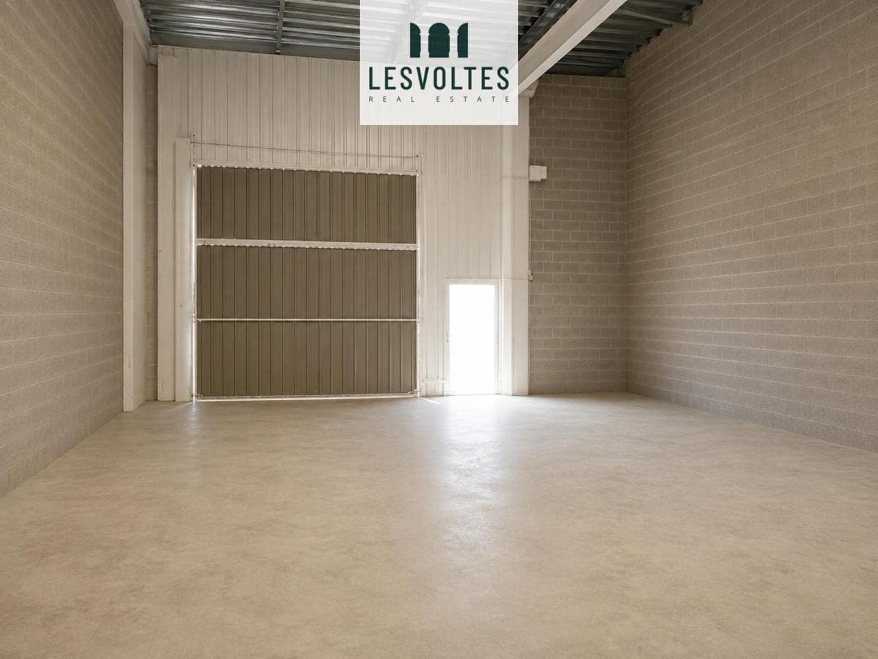 Commercial for sale in Palafrugell - € 225,000 (Ref: 10086520)