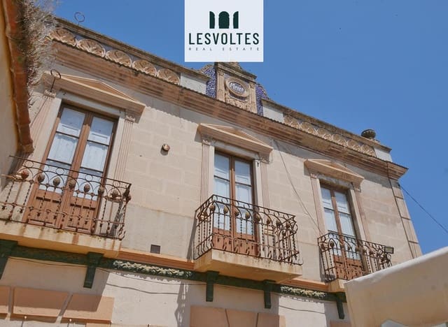 4 sovrum Villa till salu i La Bisbal d'Empordà med garage - 450 000 € (Ref: 10086525)