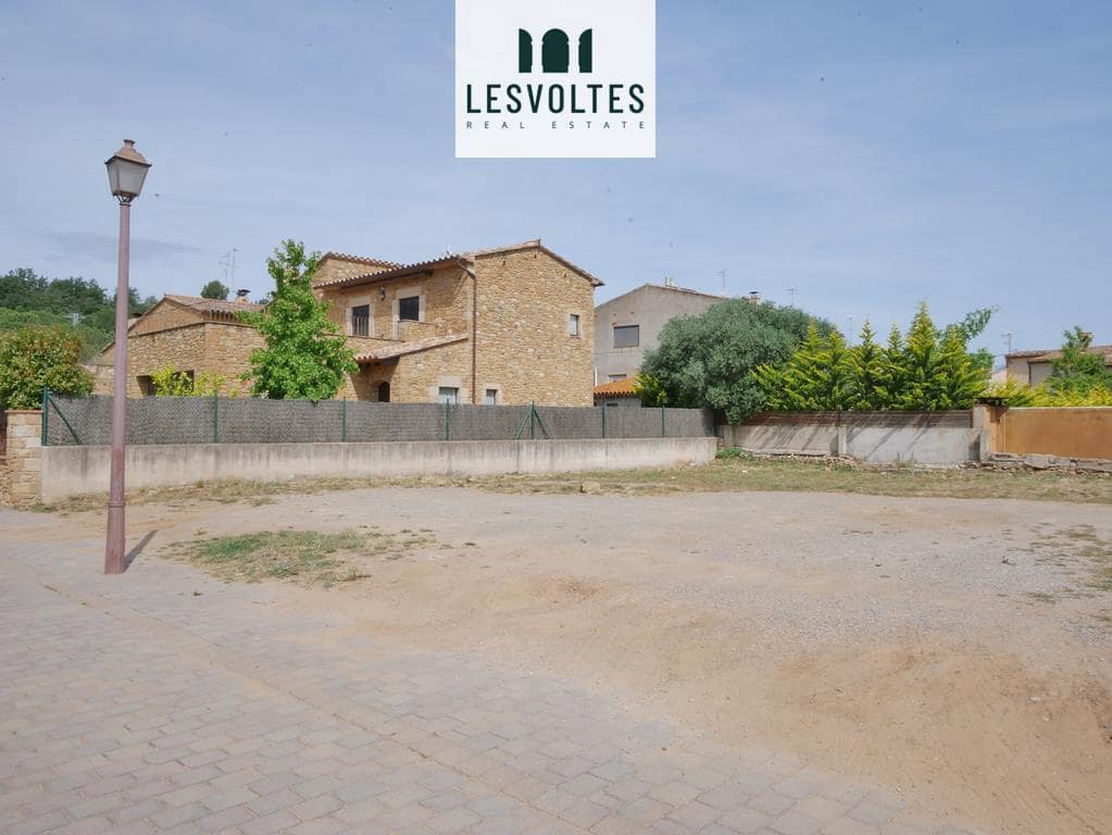 4 quarto Moradia para venda em Vulpellac com piscina - 690 000 € (Ref: 10086526)