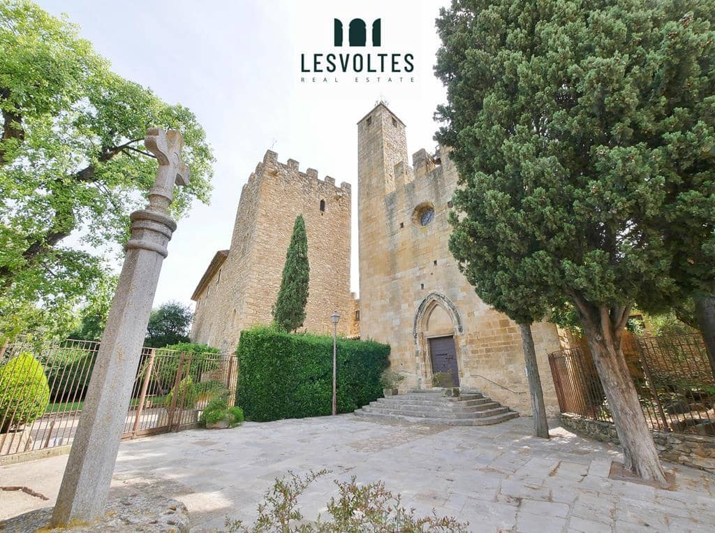 4 quarto Moradia para venda em Vulpellac com piscina - 690 000 € (Ref: 10086526)