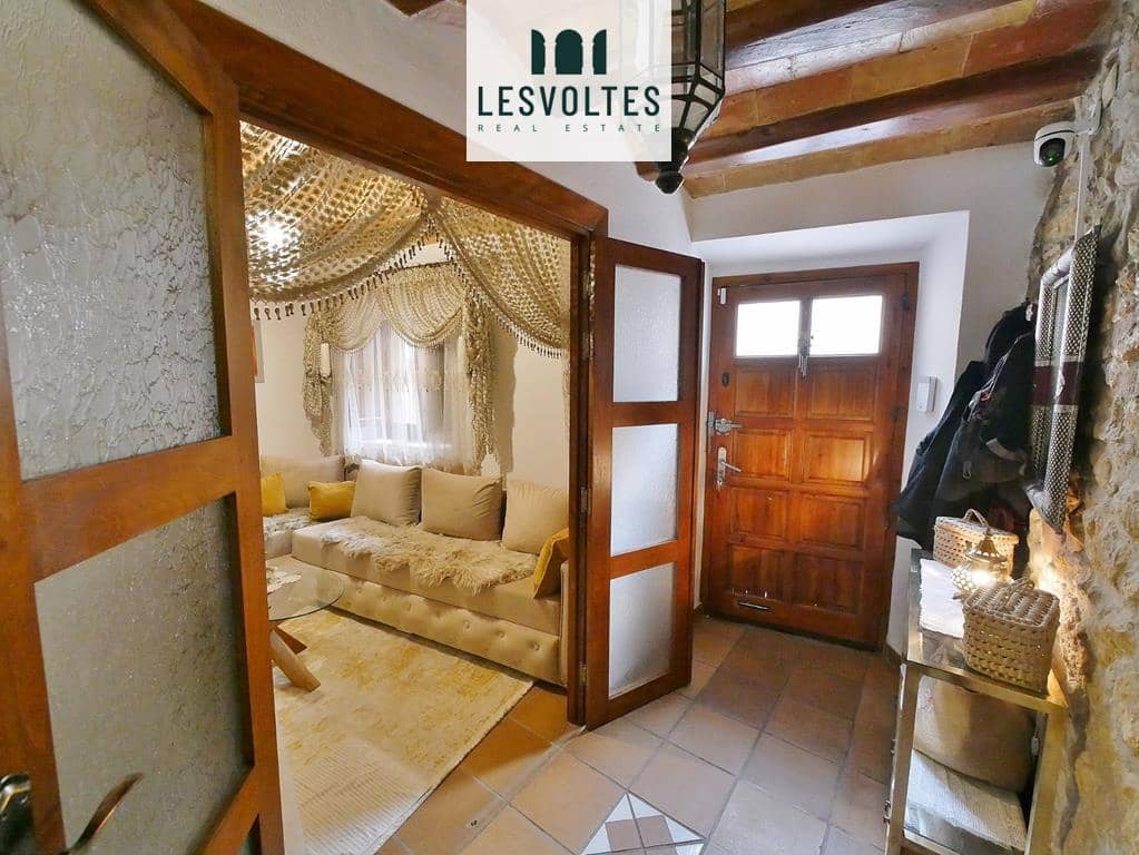 Chalet de 3 habitaciones en La Bisbal d'Empordà en venta - 255.000 € (Ref: 10086529)