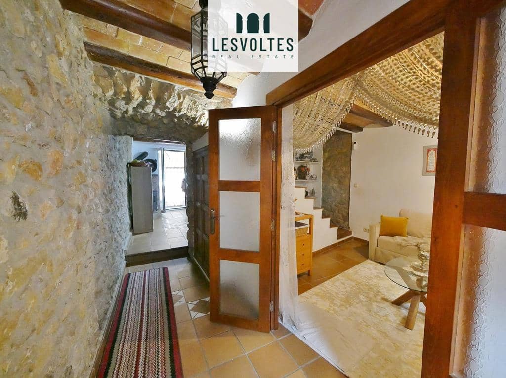 Chalet de 3 habitaciones en La Bisbal d'Empordà en venta - 255.000 € (Ref: 10086529)