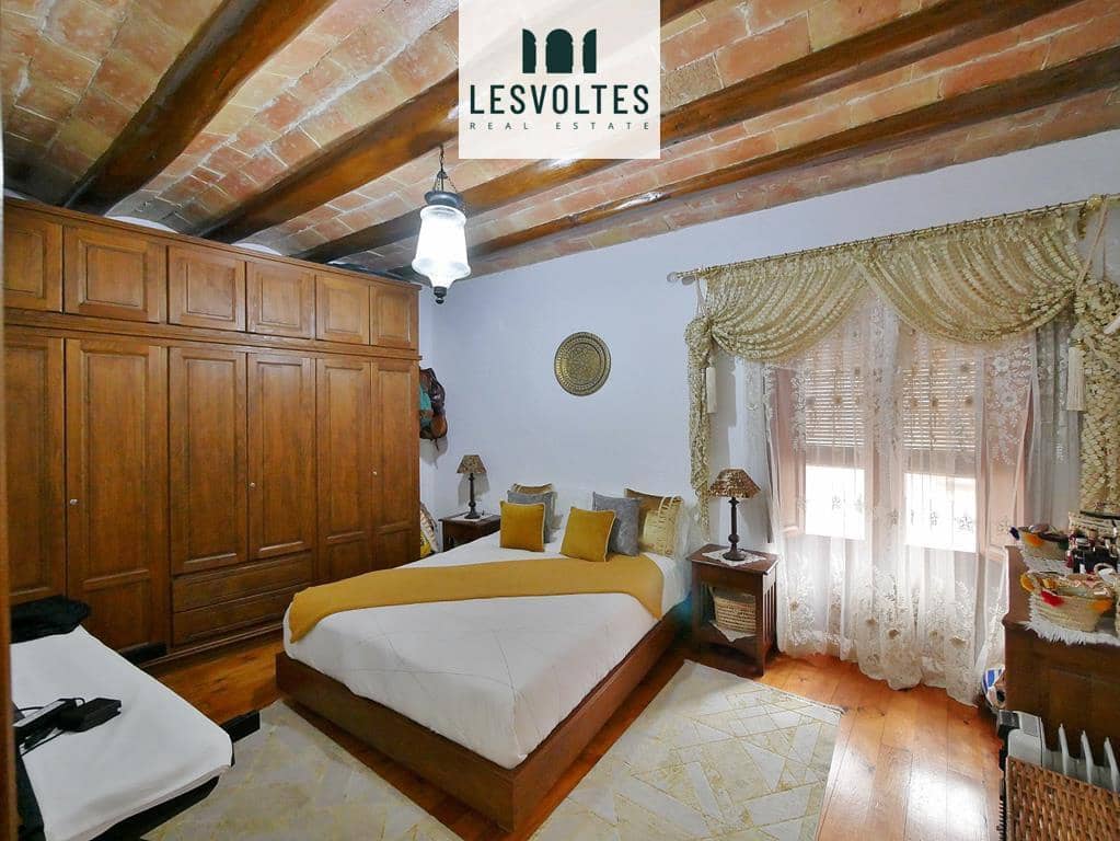 Chalet de 3 habitaciones en La Bisbal d'Empordà en venta - 255.000 € (Ref: 10086529)