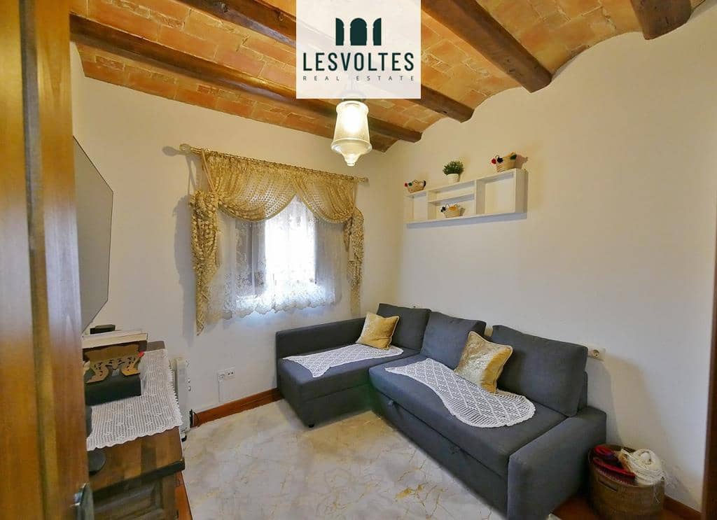 Chalet de 3 habitaciones en La Bisbal d'Empordà en venta - 255.000 € (Ref: 10086529)