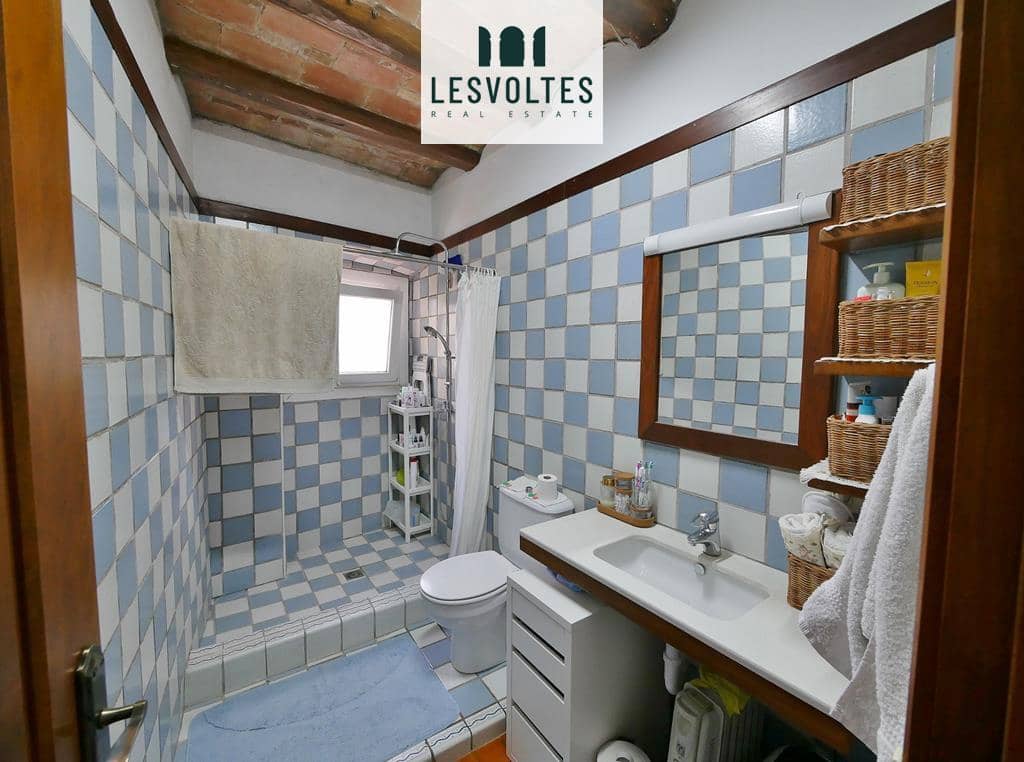 Chalet de 3 habitaciones en La Bisbal d'Empordà en venta - 255.000 € (Ref: 10086529)