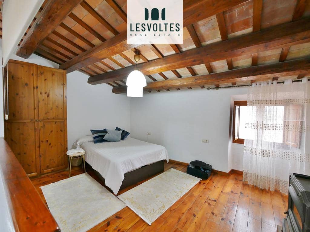 Chalet de 3 habitaciones en La Bisbal d'Empordà en venta - 255.000 € (Ref: 10086529)