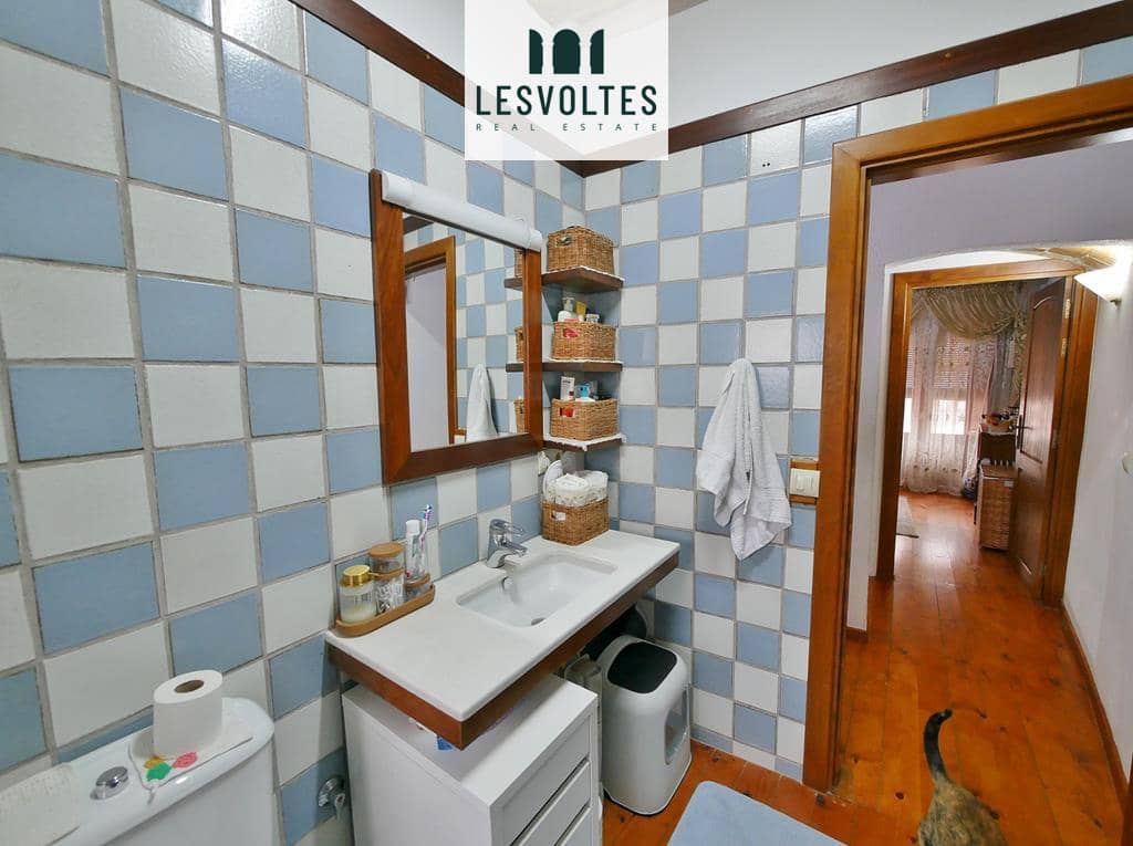 Chalet de 3 habitaciones en La Bisbal d'Empordà en venta - 255.000 € (Ref: 10086529)
