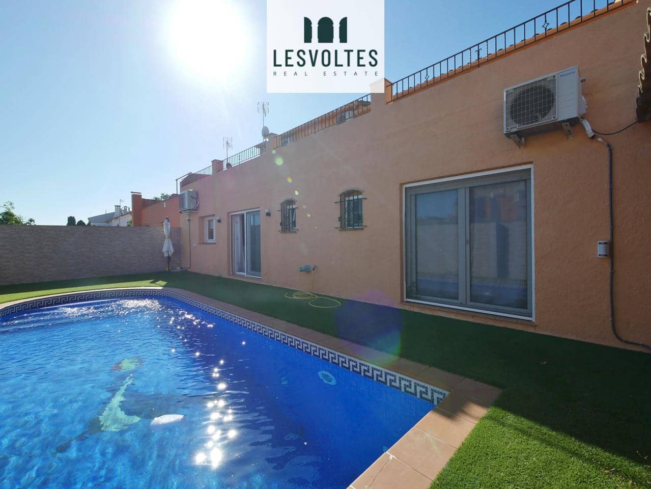 Chalet de 4 habitaciones en Mont-ras en venta con piscina garaje - 630.000 € (Ref: 10086531)