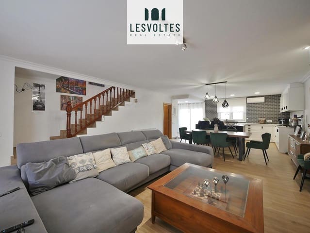 Chalet de 4 habitaciones en Mont-ras en venta con piscina garaje - 630.000 € (Ref: 10086531)
