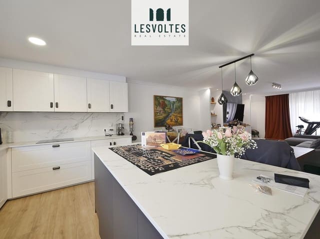 Chalet de 4 habitaciones en Mont-ras en venta con piscina garaje - 630.000 € (Ref: 10086531)