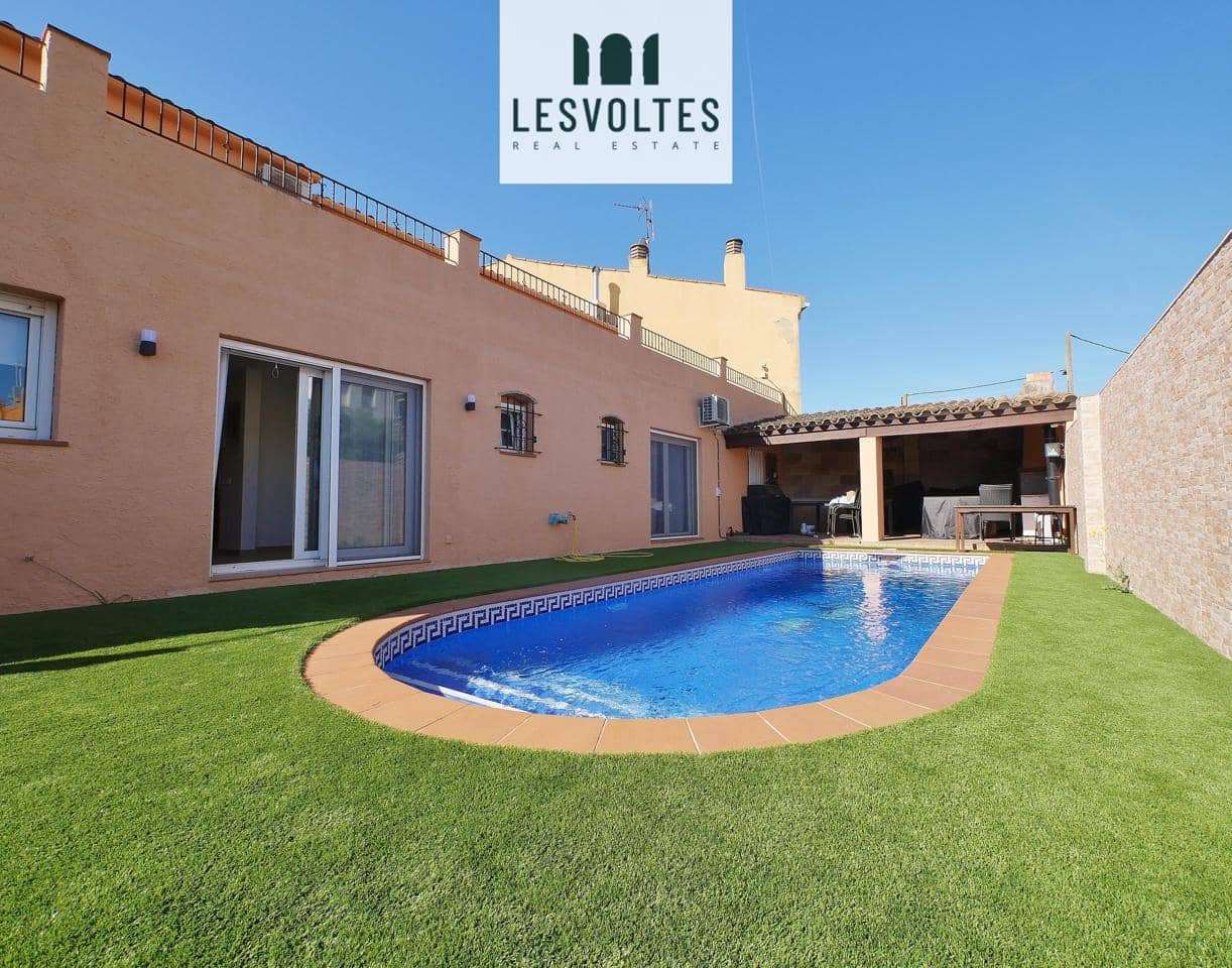 Chalet de 4 habitaciones en Mont-ras en venta con piscina garaje - 630.000 € (Ref: 10086531)