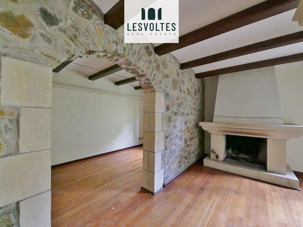 6 Zimmer Villa zu verkaufen in Corca mit Pool Garage - 990.000 € (Ref: 10086532)
