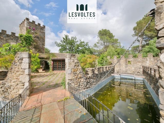 6 Zimmer Villa zu verkaufen in Corçà mit Pool Garage - 990.000 € (Ref: 10086532)