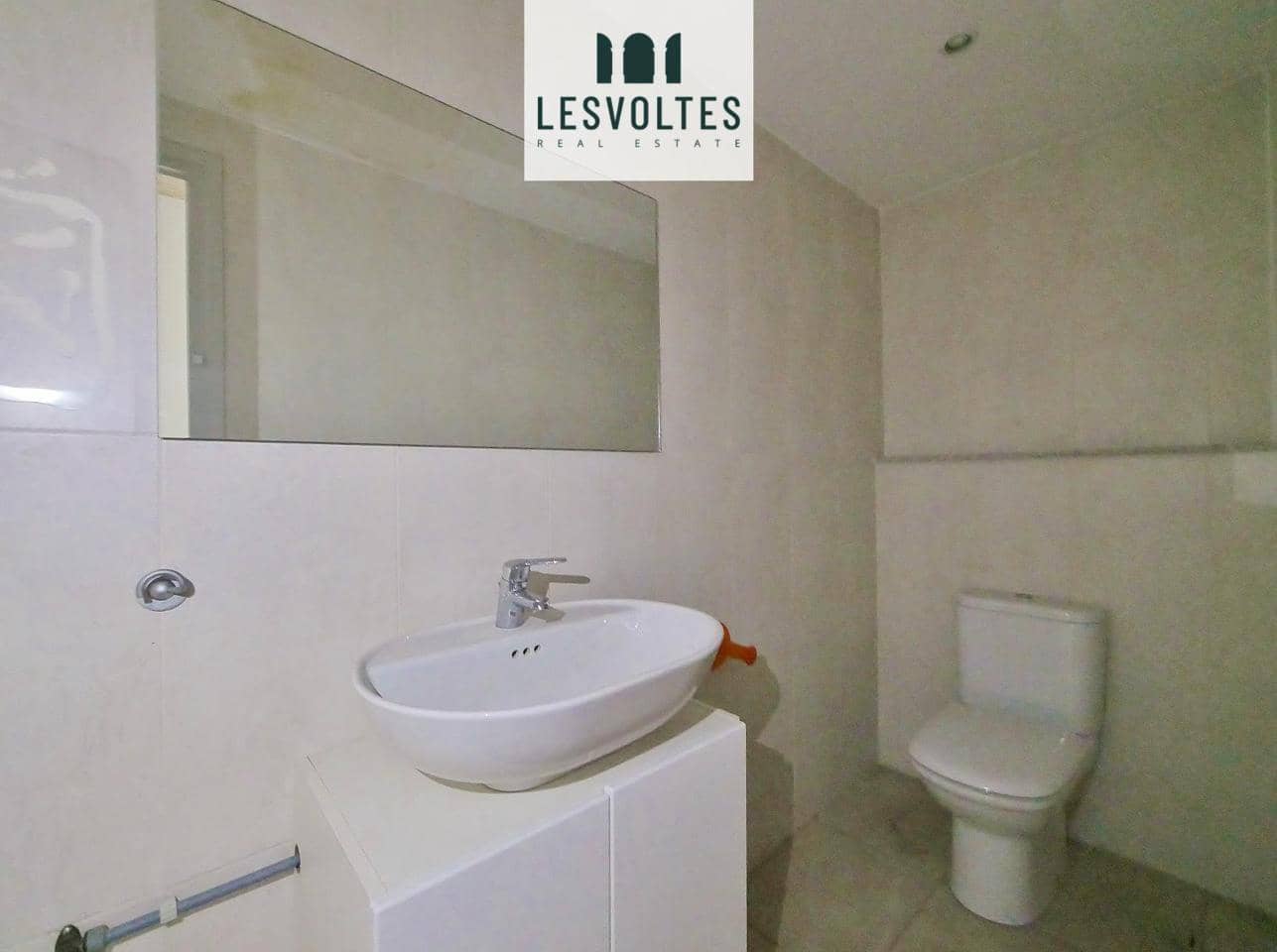 3 bedroom Business for rent in Palafrugell - € 900 (Ref: 10086536)