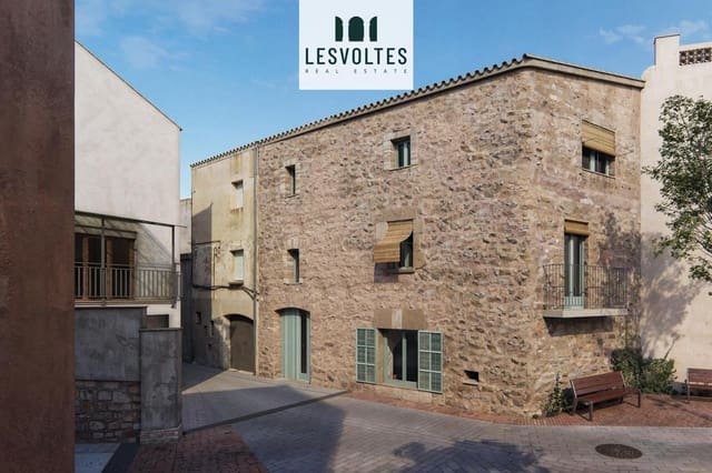 4 Zimmer Villa zu verkaufen in Gualta mit Pool Garage - 1.150.000 € (Ref: 10086538)