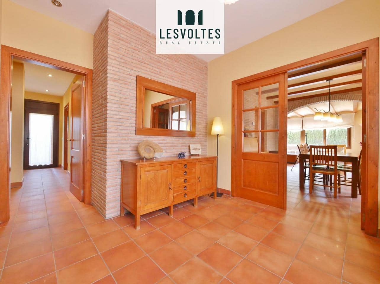 6 Zimmer Villa zu verkaufen in Mont-ras mit Pool - 1.100.000 € (Ref: 10086541)