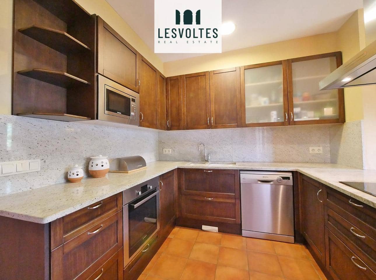 6 Zimmer Villa zu verkaufen in Mont-ras mit Pool - 1.100.000 € (Ref: 10086541)