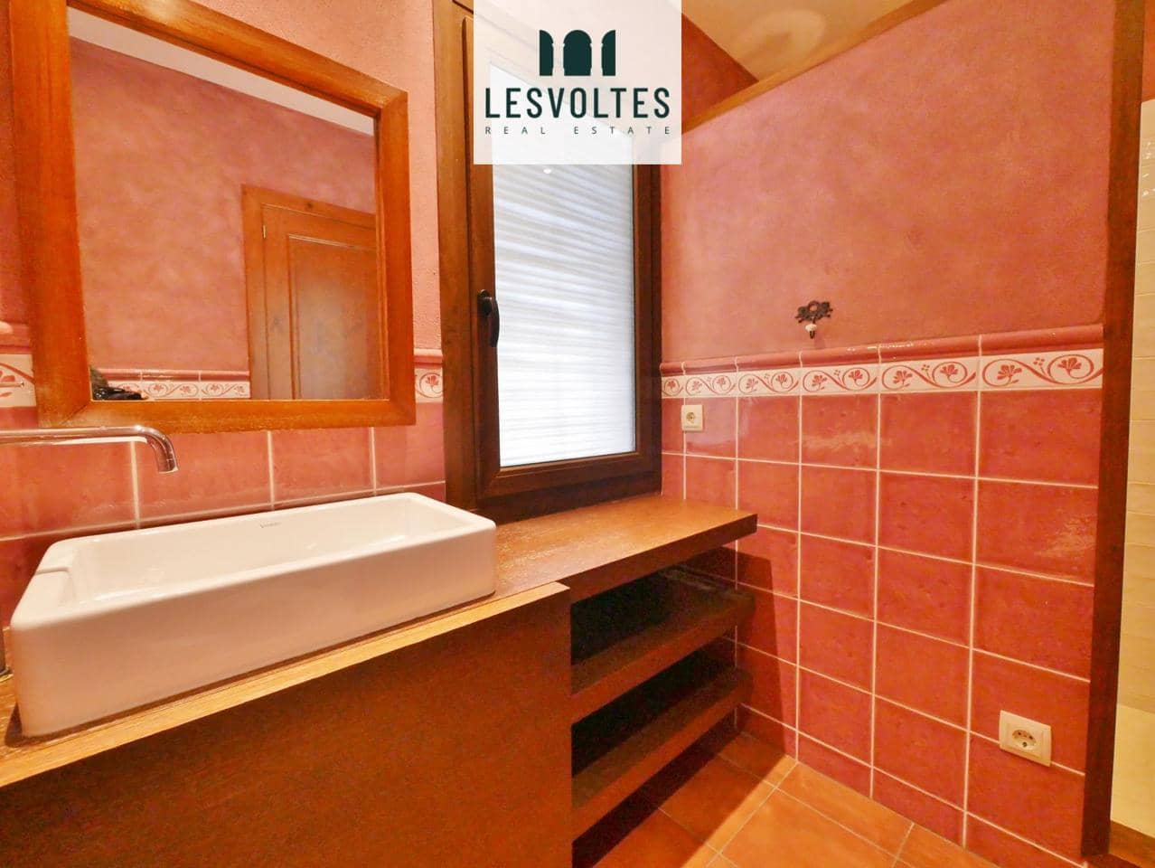 6 Zimmer Villa zu verkaufen in Mont-ras mit Pool - 1.100.000 € (Ref: 10086541)