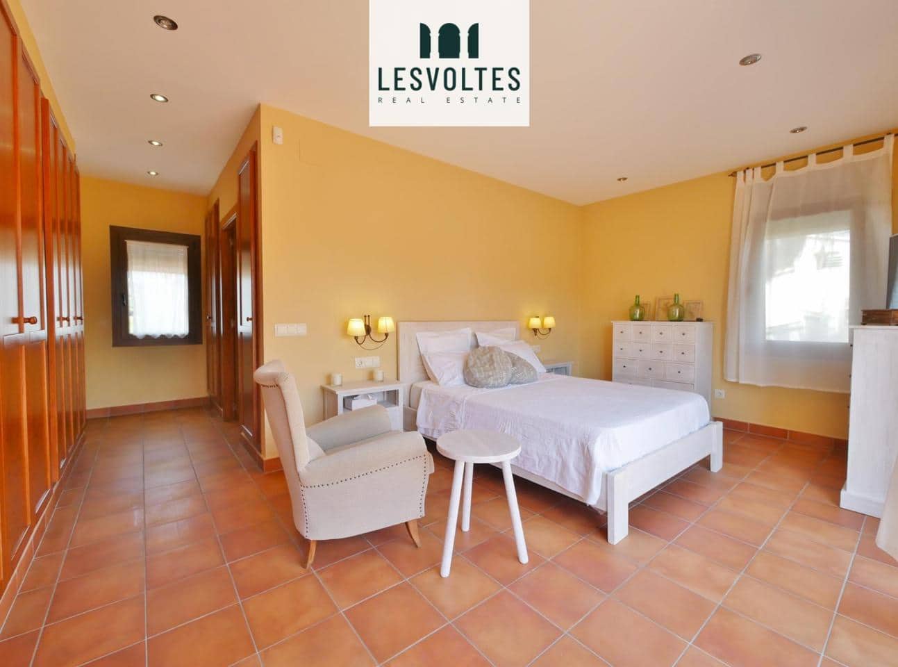 6 Zimmer Villa zu verkaufen in Mont-ras mit Pool - 1.100.000 € (Ref: 10086541)