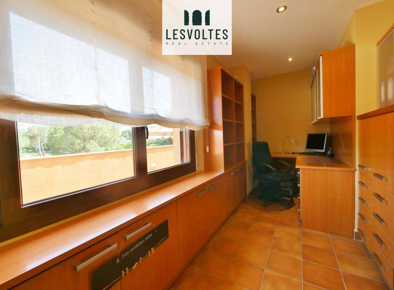 6 Zimmer Villa zu verkaufen in Mont-ras mit Pool - 1.100.000 € (Ref: 10086541)