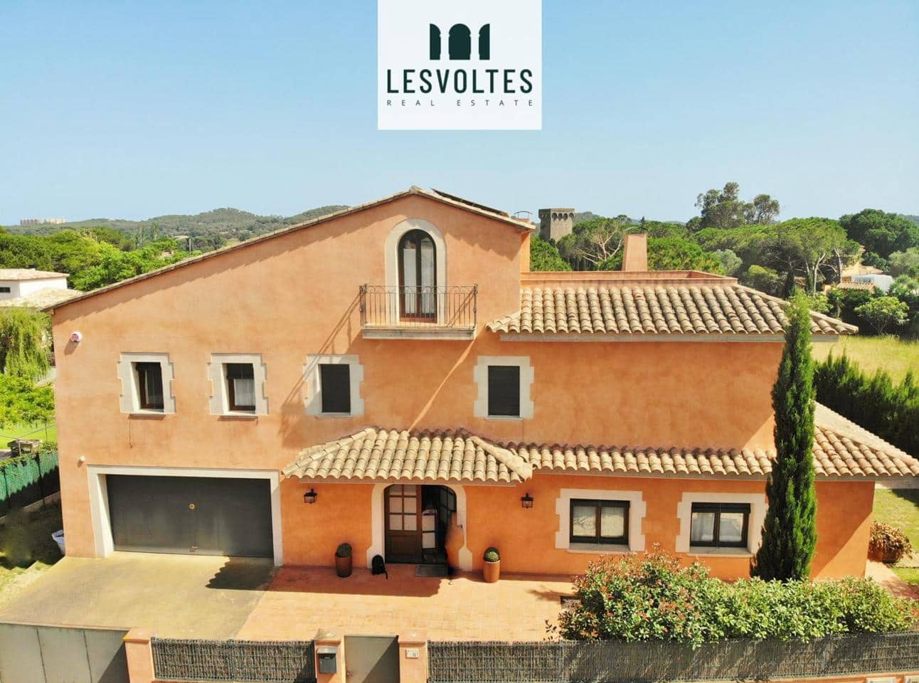 6 Zimmer Villa zu verkaufen in Mont-ras mit Pool - 1.100.000 € (Ref: 10086541)
