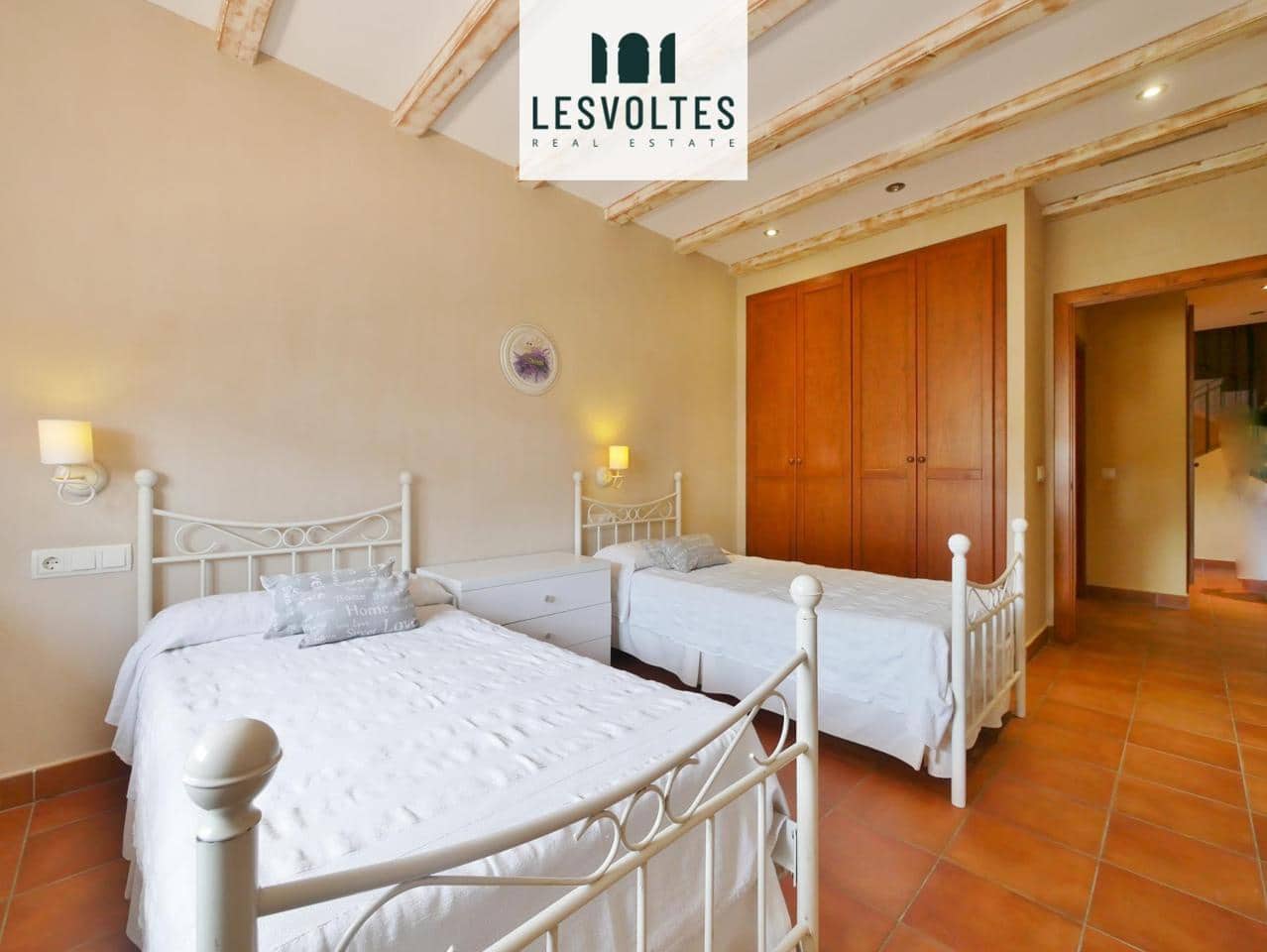 6 Zimmer Villa zu verkaufen in Mont-ras mit Pool - 1.100.000 € (Ref: 10086541)