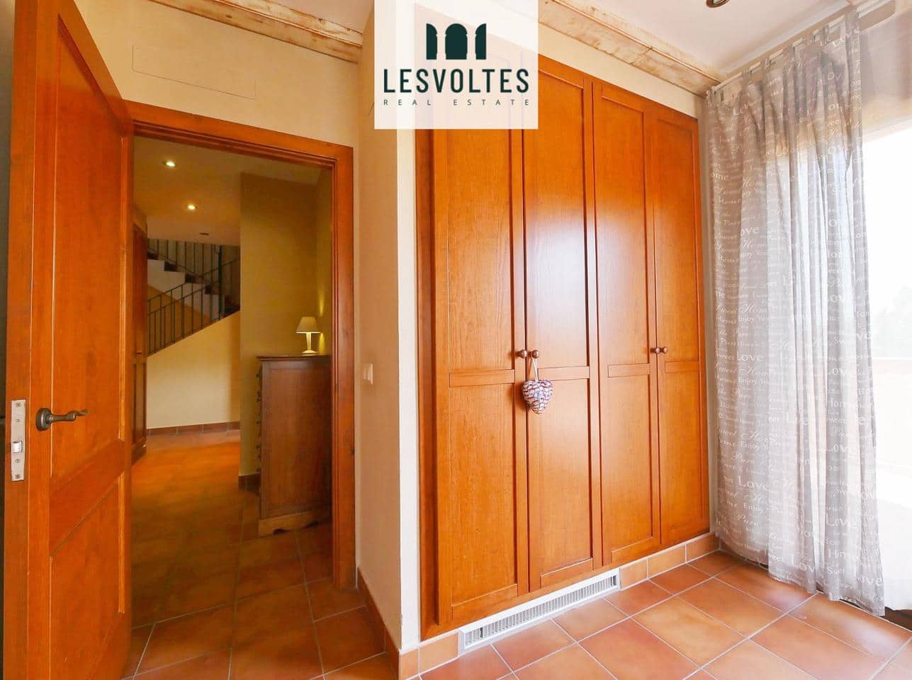 6 Zimmer Villa zu verkaufen in Mont-ras mit Pool - 1.100.000 € (Ref: 10086541)