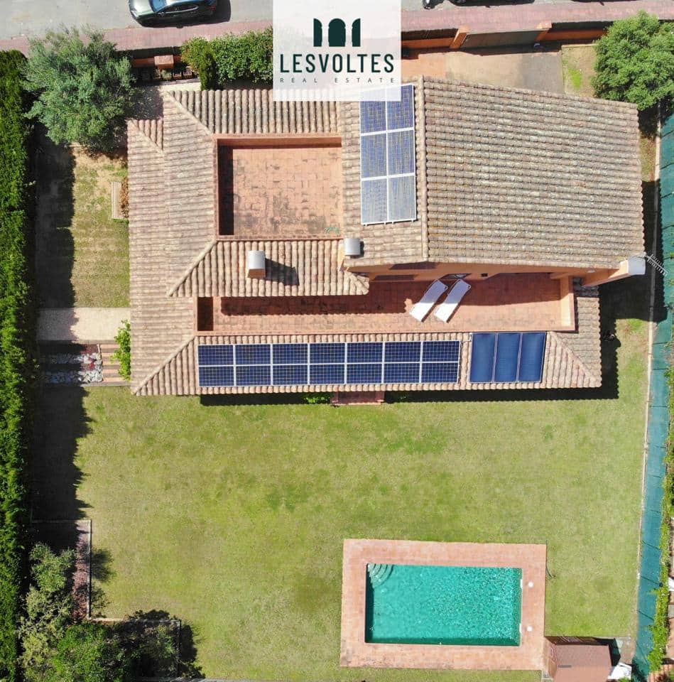 6 Zimmer Villa zu verkaufen in Mont-ras mit Pool - 1.100.000 € (Ref: 10086541)