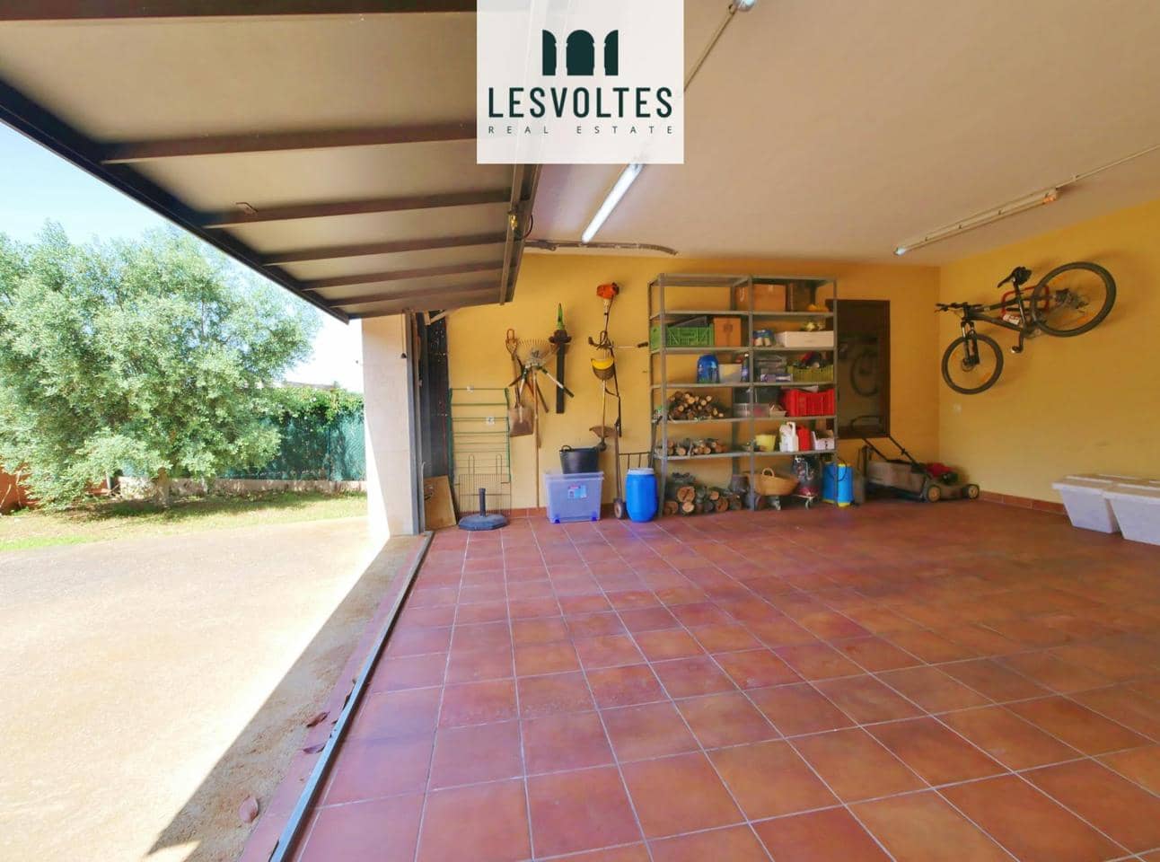 6 Zimmer Villa zu verkaufen in Mont-ras mit Pool - 1.100.000 € (Ref: 10086541)