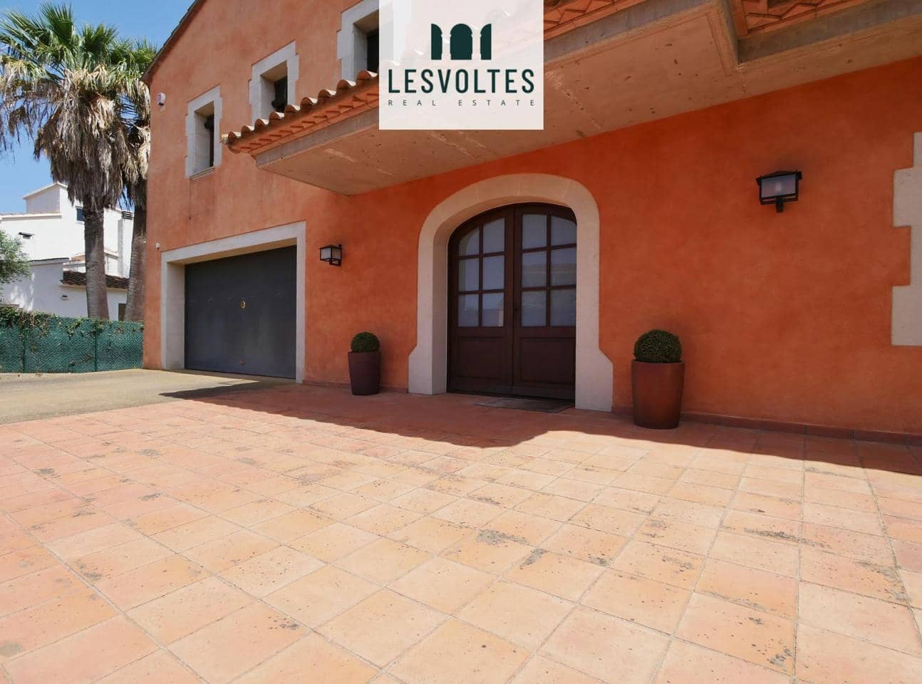 6 Zimmer Villa zu verkaufen in Mont-ras mit Pool - 1.100.000 € (Ref: 10086541)