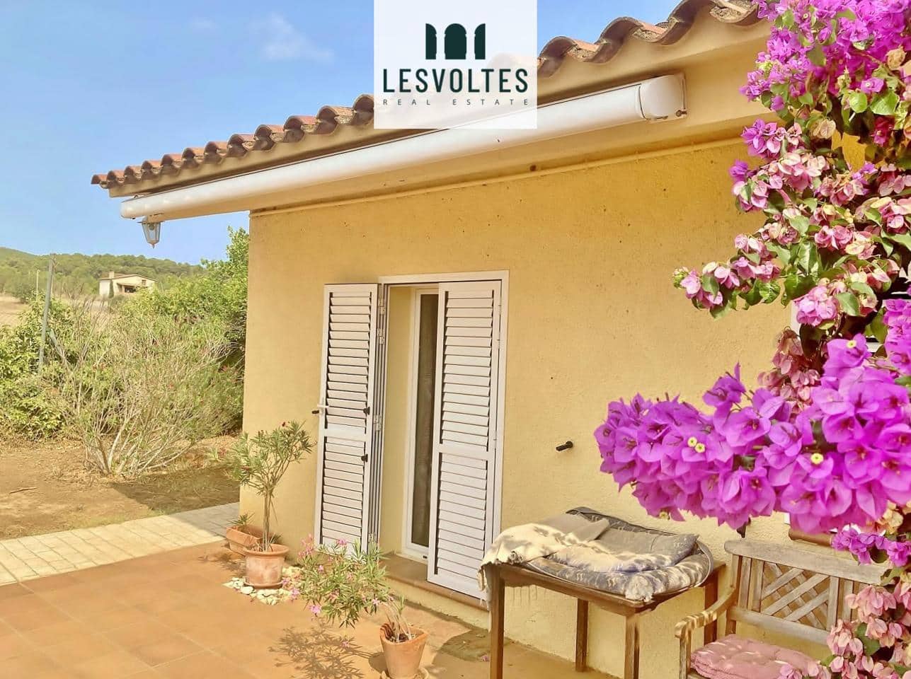5 Zimmer Villa zu verkaufen in Albons mit Pool Garage - 595.000 € (Ref: 10086546)