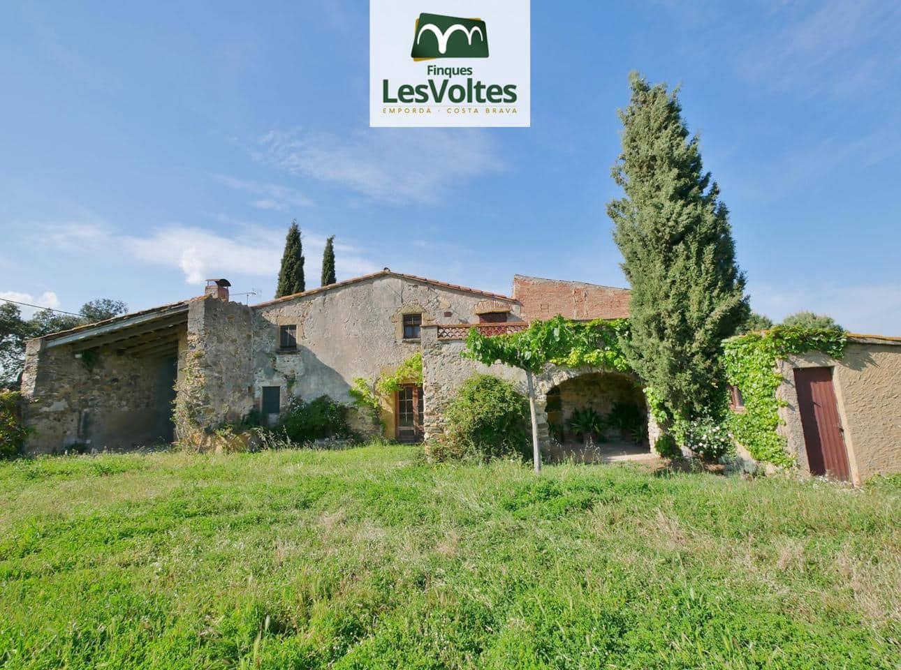 4 bedroom Villa for rent in Cruilles Monells i Sant Sadurni de I'Heura - € 1,100 (Ref: 10086547)