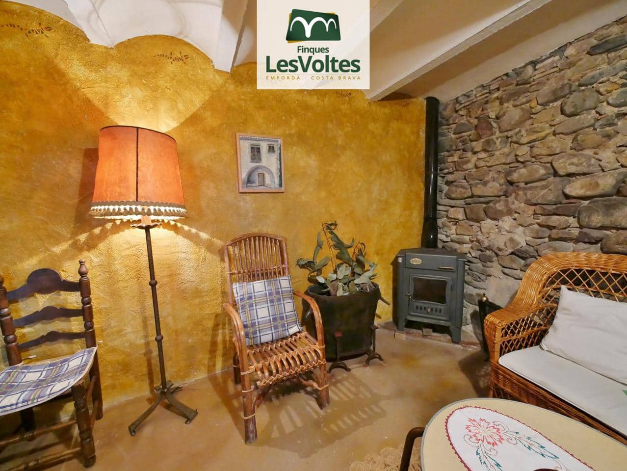 4 bedroom Villa for rent in Cruilles Monells i Sant Sadurni de I'Heura - € 1,100 (Ref: 10086547)
