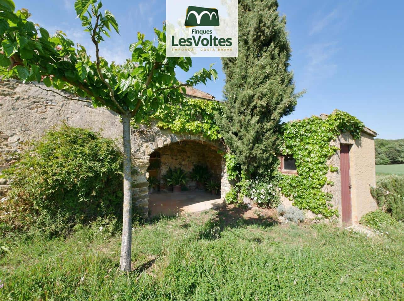 4 bedroom Villa for rent in Cruilles Monells i Sant Sadurni de I'Heura - € 1,100 (Ref: 10086547)