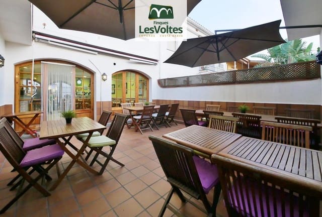 2 bedroom Business for rent in Mont-ras - € 1,000 (Ref: 10086548)