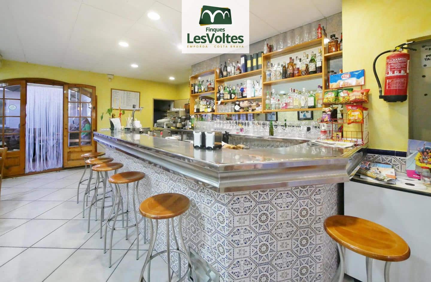 2 bedroom Business for rent in Mont-ras - € 1,000 (Ref: 10086548)