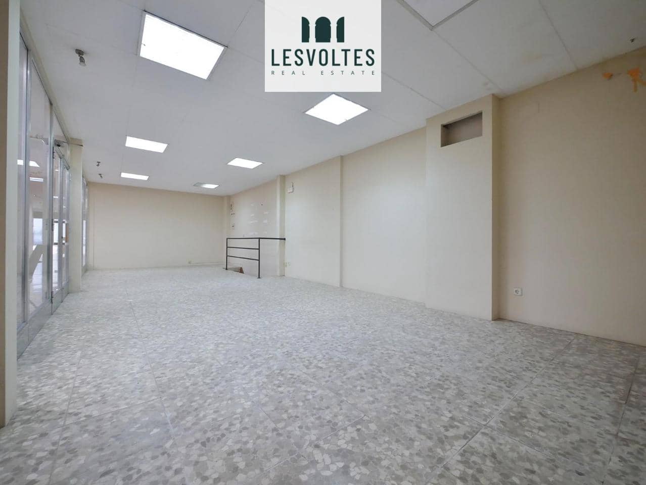 2 bedroom Business for sale in Palafrugell - € 50,000 (Ref: 10113273)