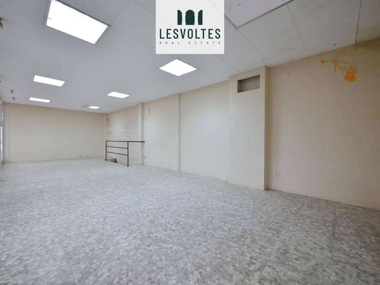 2 bedroom Business for sale in Palafrugell - € 50,000 (Ref: 10113273)