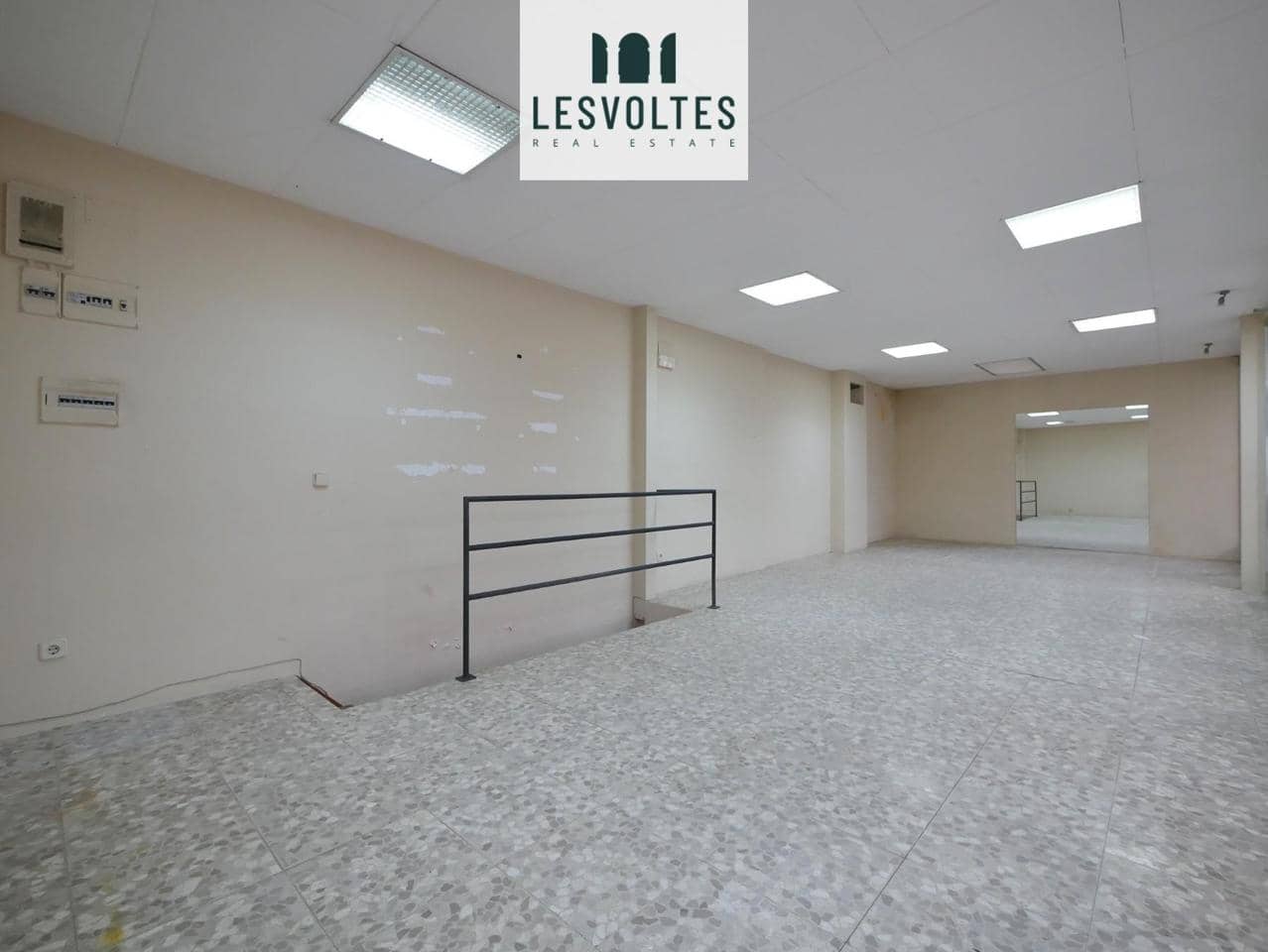 2 bedroom Business for sale in Palafrugell - € 50,000 (Ref: 10113273)