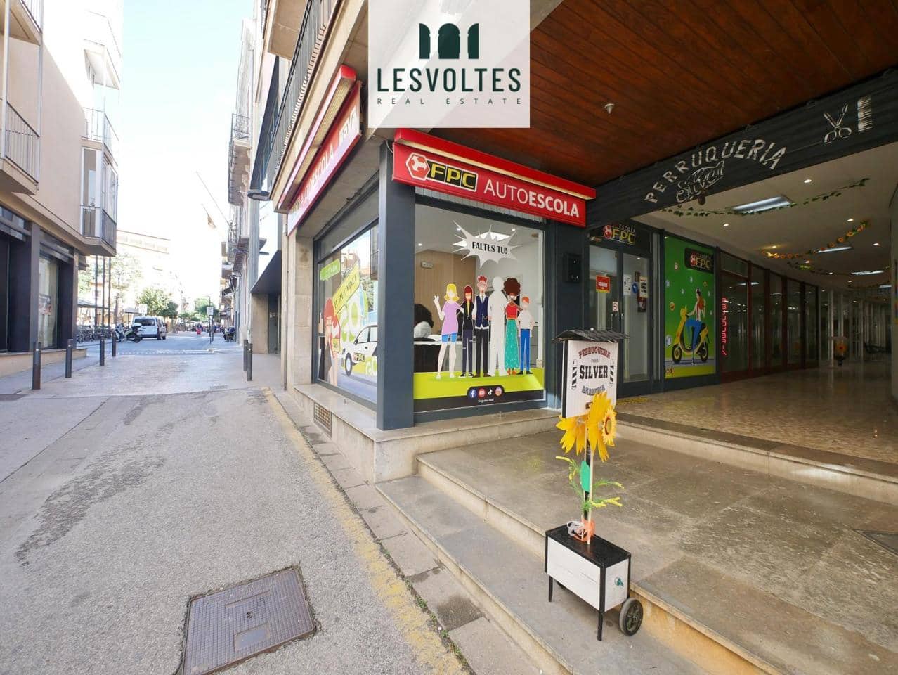 2 bedroom Business for sale in Palafrugell - € 50,000 (Ref: 10113274)