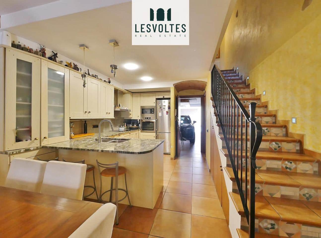 4 bedroom Villa for sale in Palafrugell with garage - € 399,000 (Ref: 10130618)