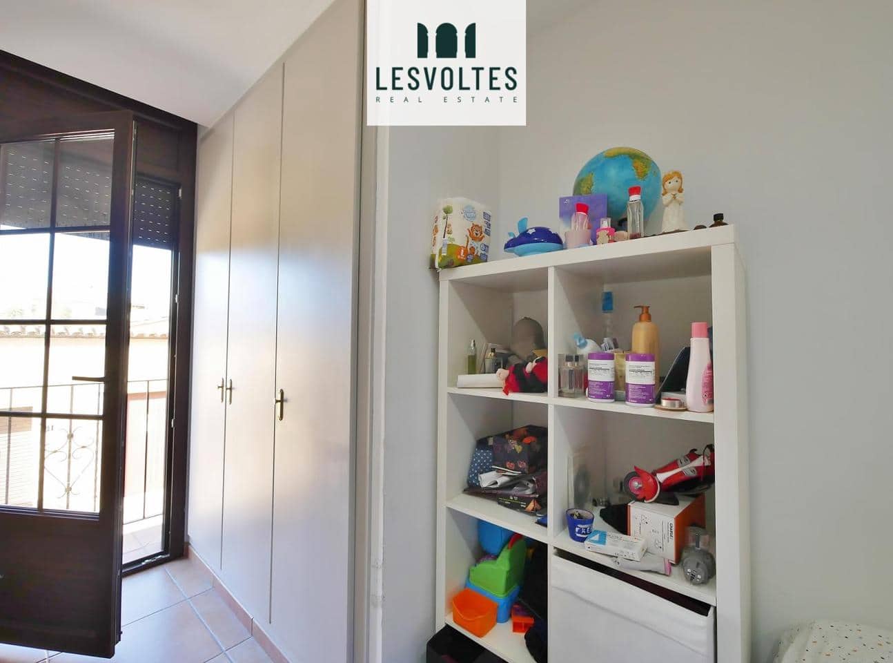 4 bedroom Villa for sale in Palafrugell with garage - € 399,000 (Ref: 10130618)