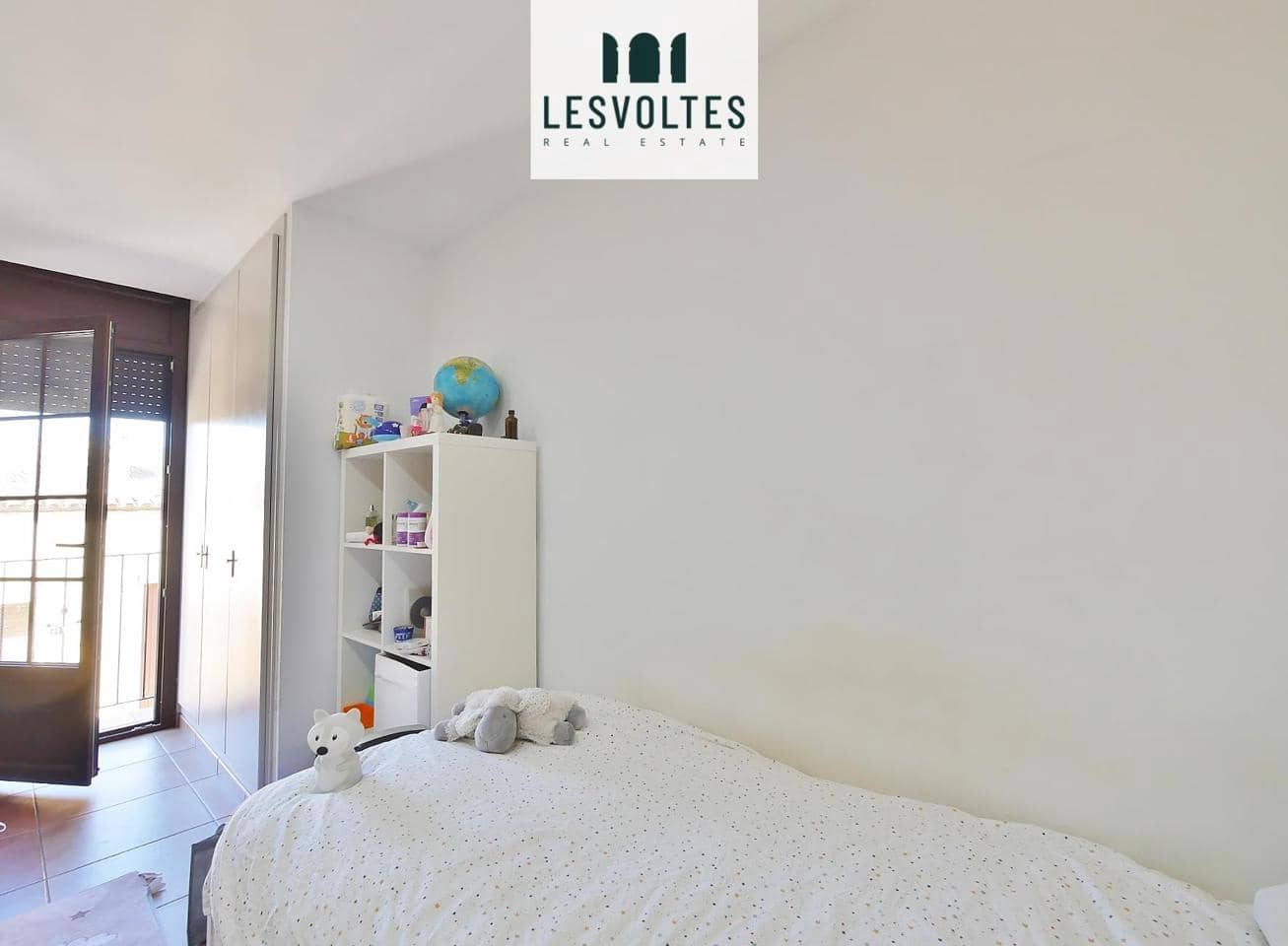 4 bedroom Villa for sale in Palafrugell with garage - € 399,000 (Ref: 10130618)