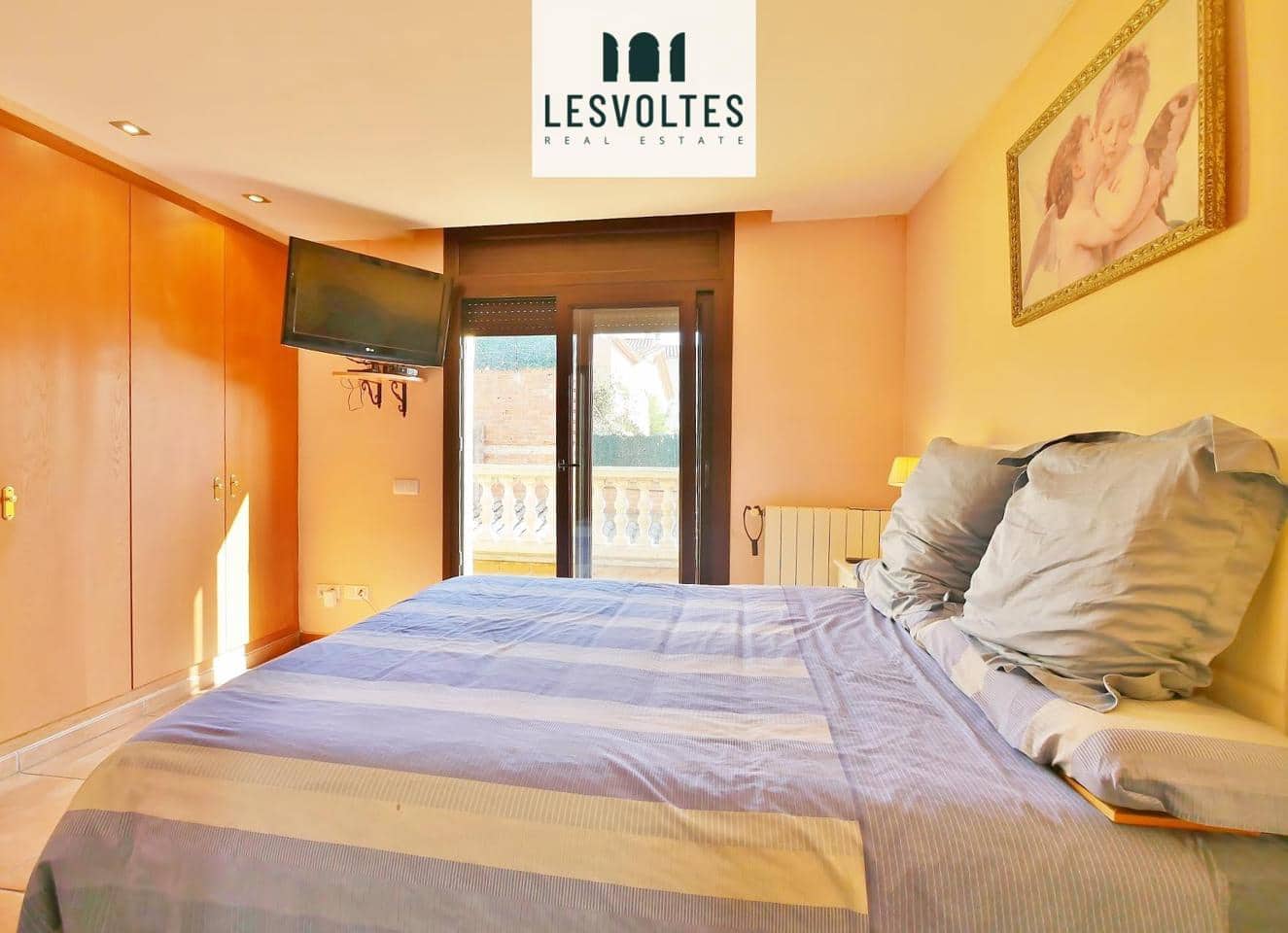 4 bedroom Villa for sale in Palafrugell with garage - € 399,000 (Ref: 10130618)