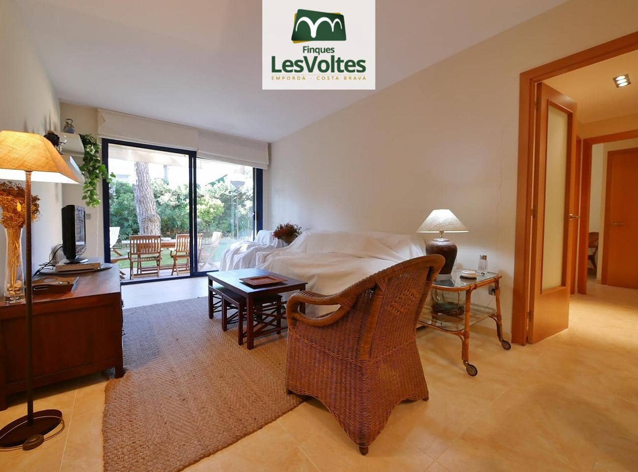 2 soverom Leilighet til leie i Calella de Palafrugell med svømmebasseng garasje - € 1 363 (Ref: 10170221)