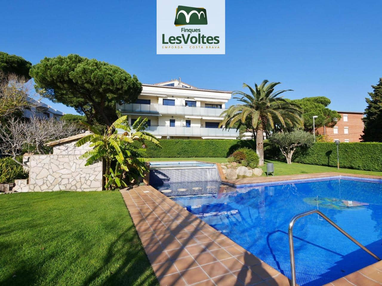 2 soverom Leilighet til leie i Calella de Palafrugell med svømmebasseng garasje - € 1 363 (Ref: 10170221)