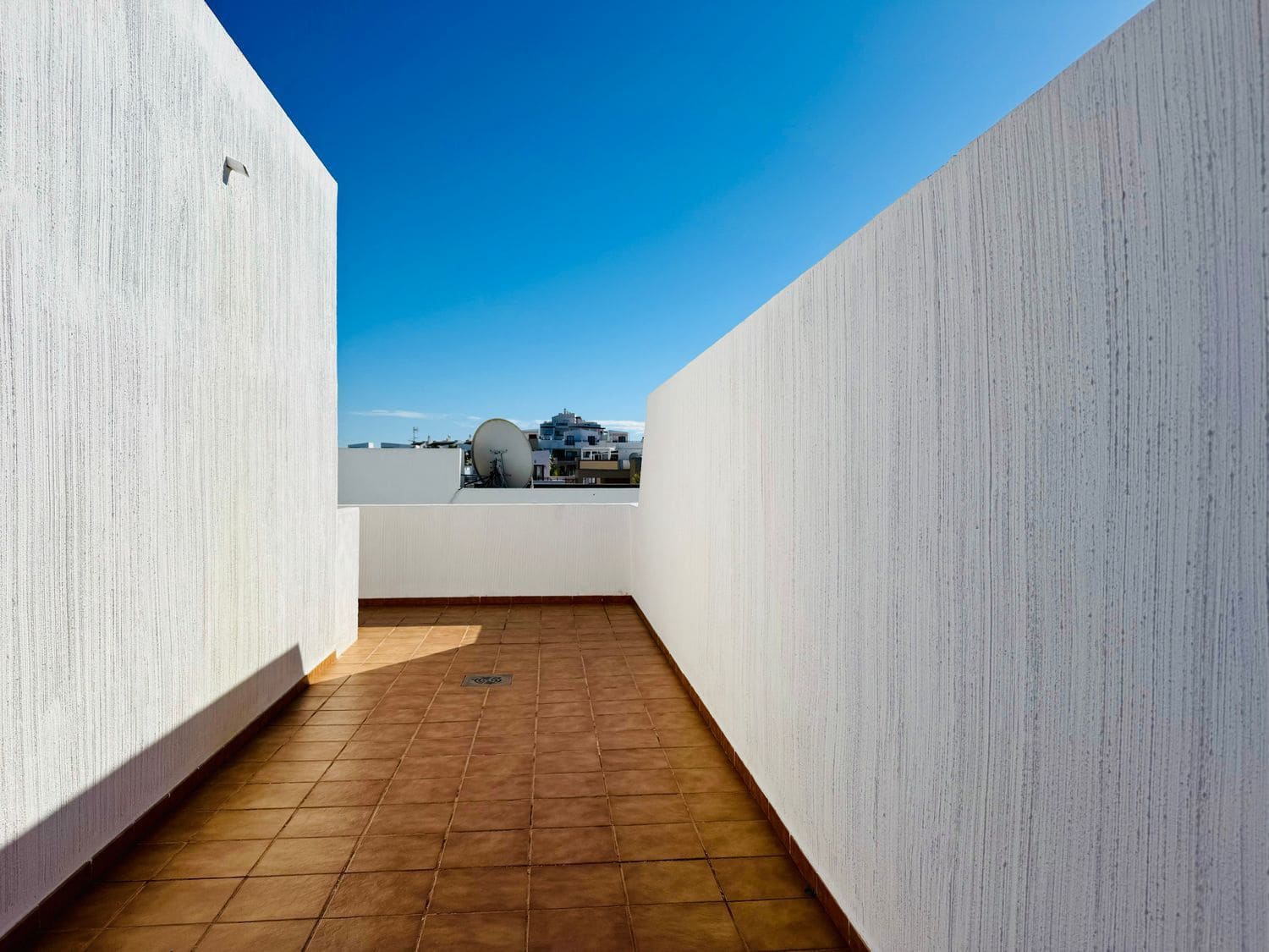 2 soverom Leilighet til salgs i Palm-Mar med svømmebasseng garasje - € 379 000 (Ref: 9558733)