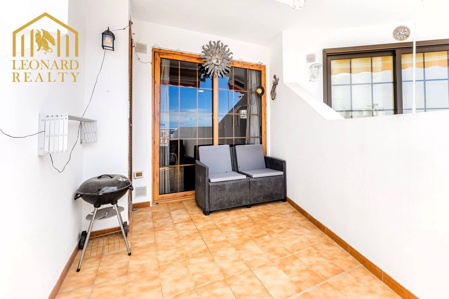 2 soverom Leilighet til salgs i Los Cristianos med svømmebasseng garasje - € 320 000 (Ref: 9558734)